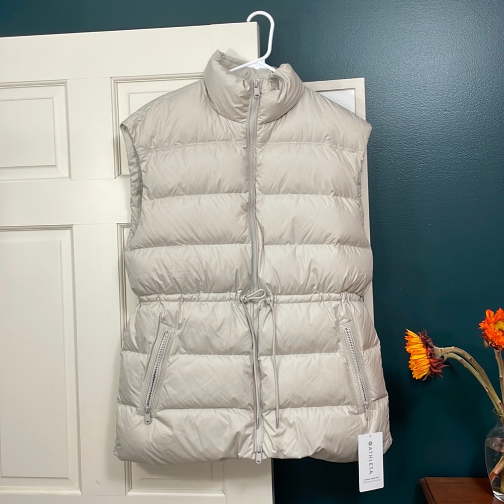 Athleta Cascade Down Vest